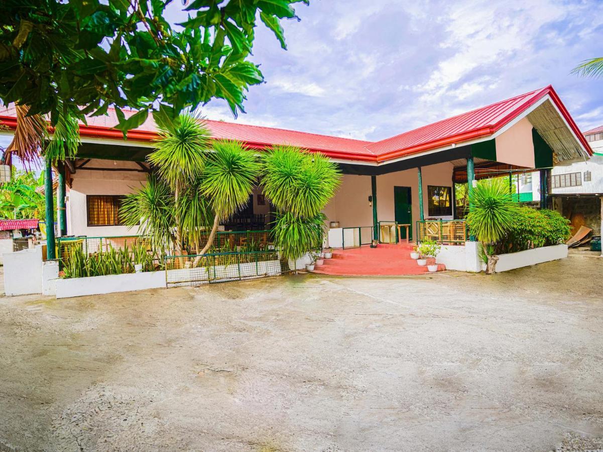 Oyo 875 Madhavi Beach Resort Balibago Extérieur photo