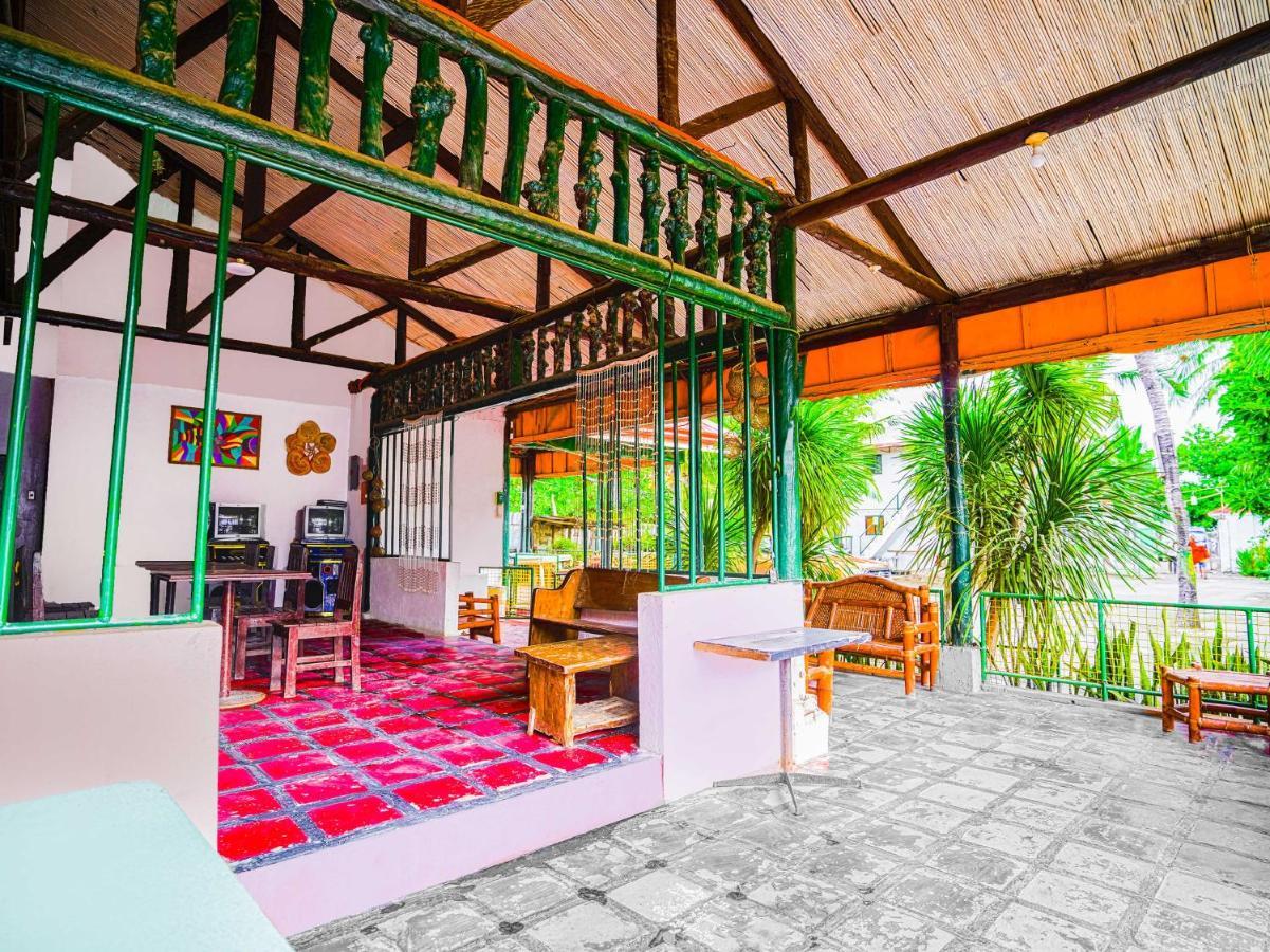 Oyo 875 Madhavi Beach Resort Balibago Extérieur photo
