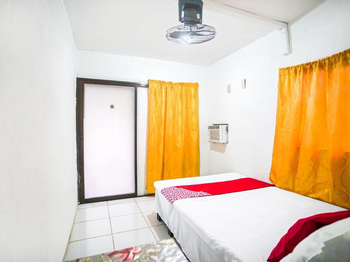 Oyo 875 Madhavi Beach Resort Balibago Extérieur photo